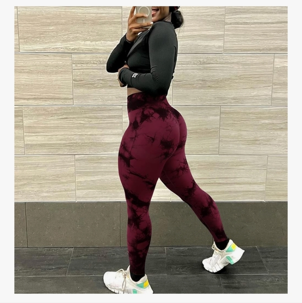 High Waisted Contouring Red And Black Legging